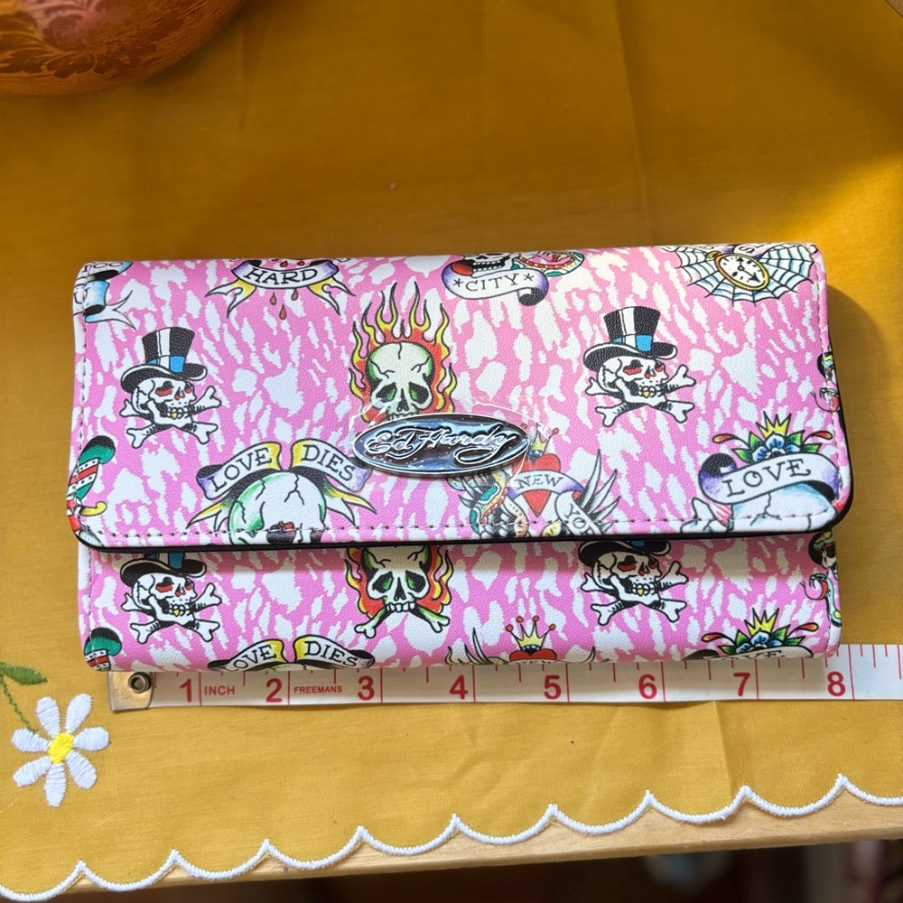 Ed Hardy Pink Tattoo-Inspired Skeleton wallet NWT - Picture 7 of 8